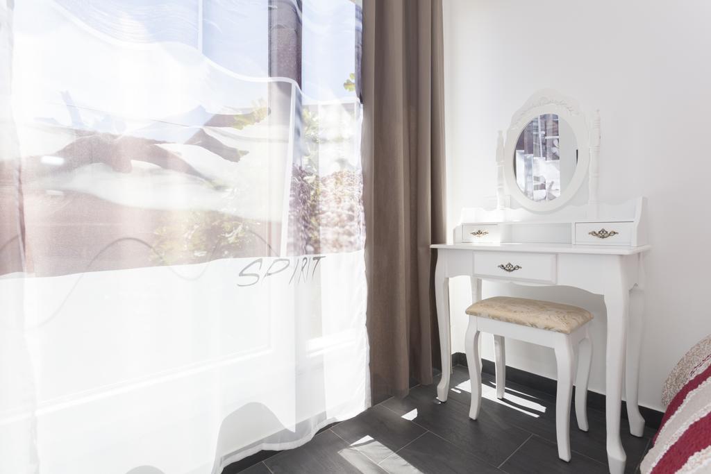 Apartments Svetec ヴィル エクステリア 写真