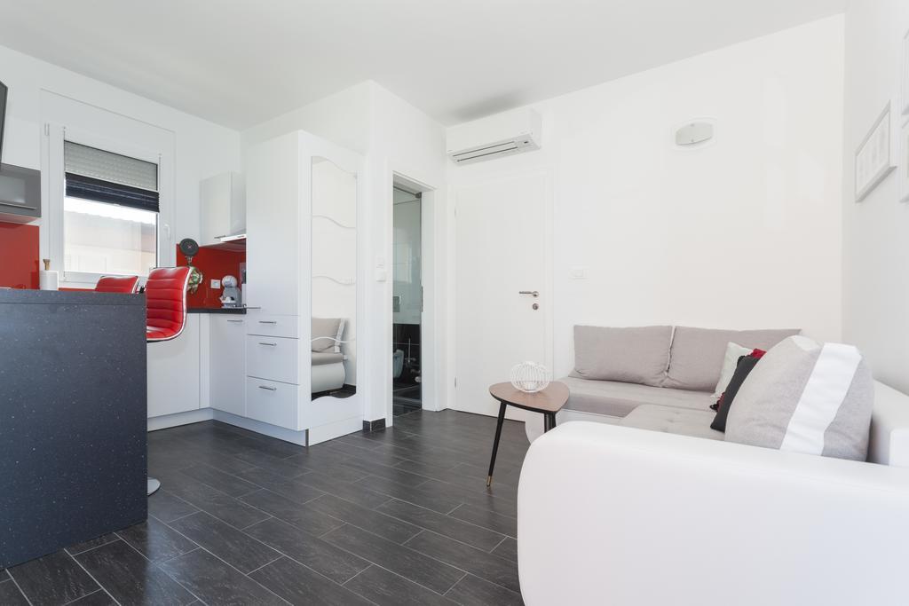 Apartments Svetec ヴィル エクステリア 写真